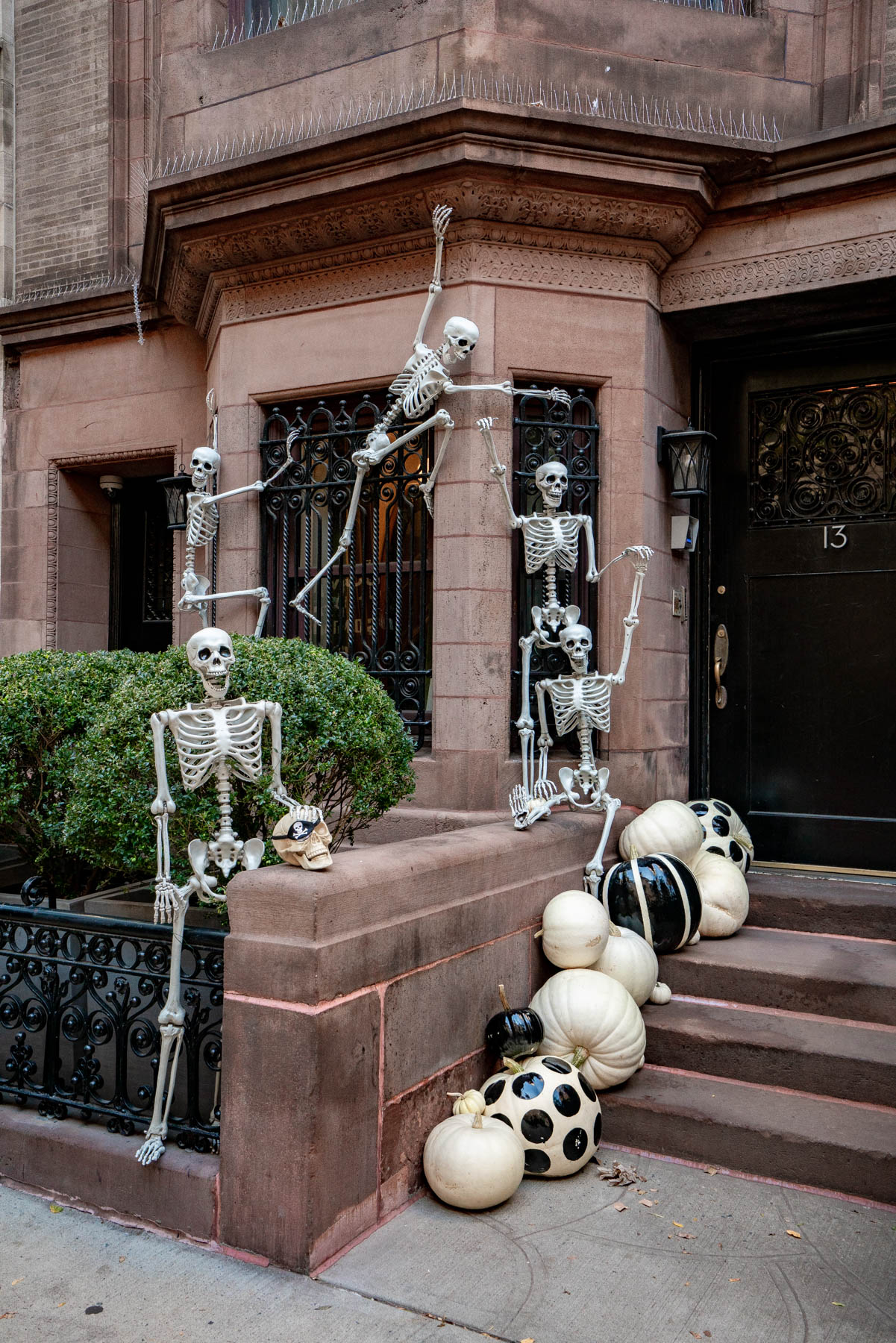 When to visit NYC, Halloween Decorations