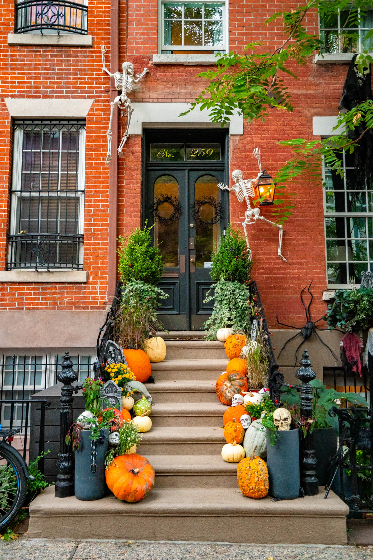 Best Halloween Decorations Upper East Side