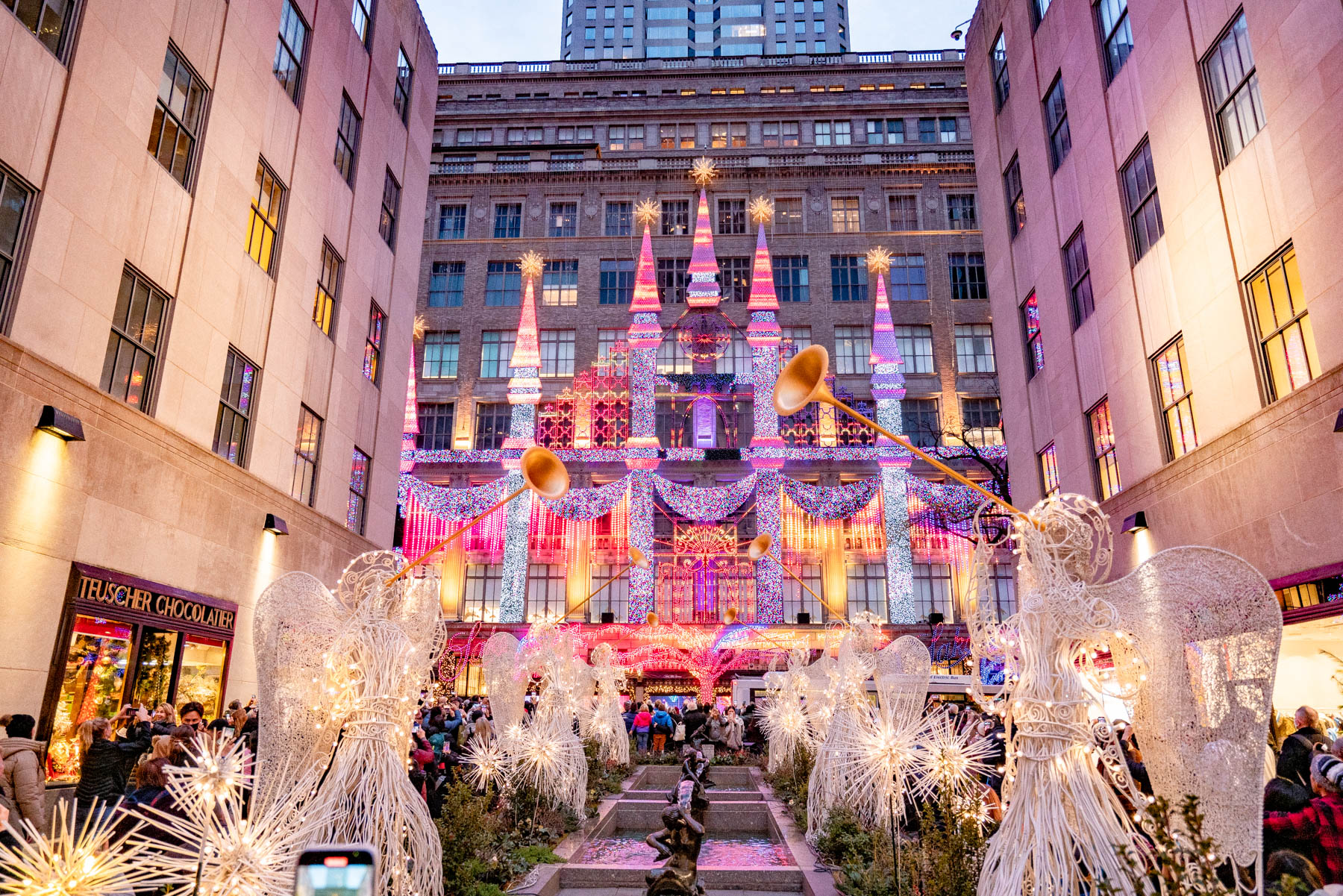Saks Fifth Light Show
Things to Do for Christmas in NYC with Kids