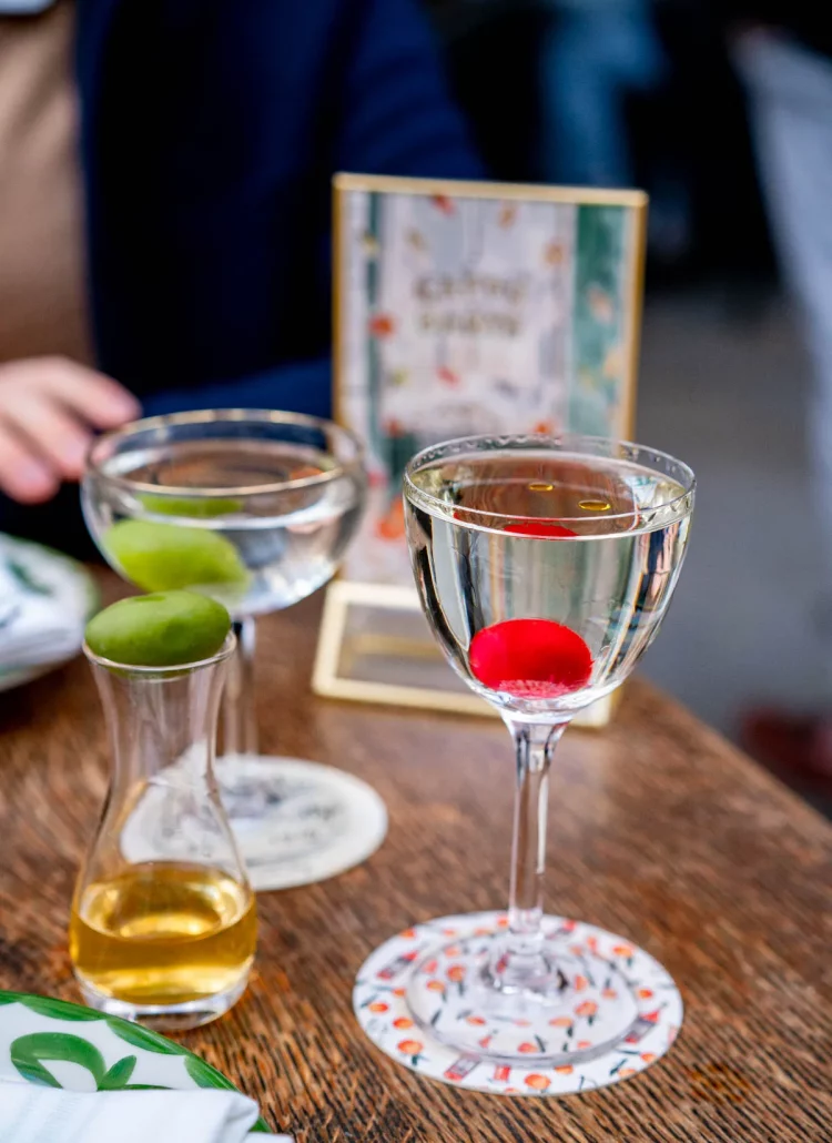 10+ Wonderful West Village Happy Hour Spots (You Can’t Afford to Miss)