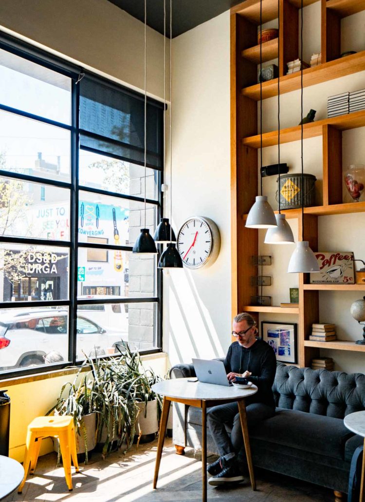 25 Wonderful Cafes to Work Remotely in NYC (You’ll Adore)