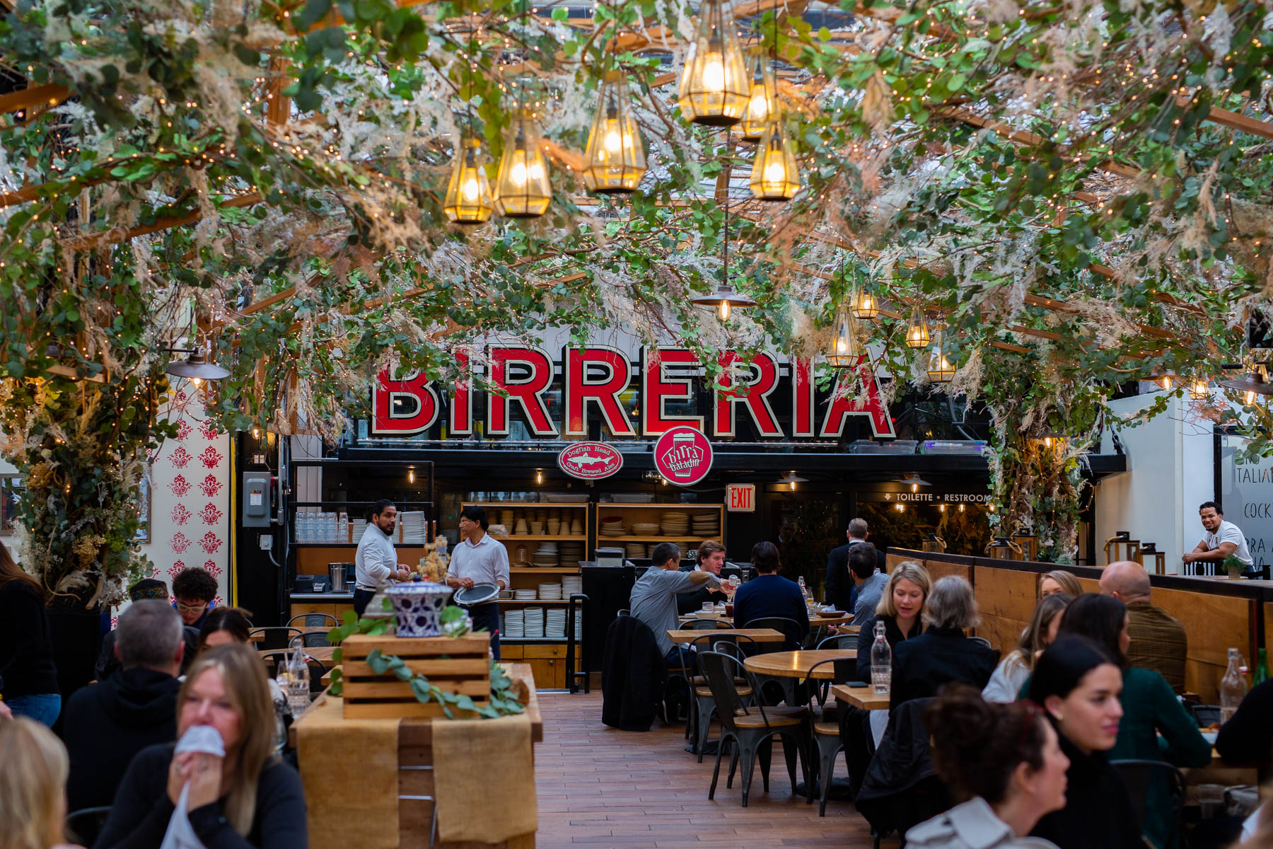 Restaurants with heated outdoor dining, New York City, Serra by Bierreria