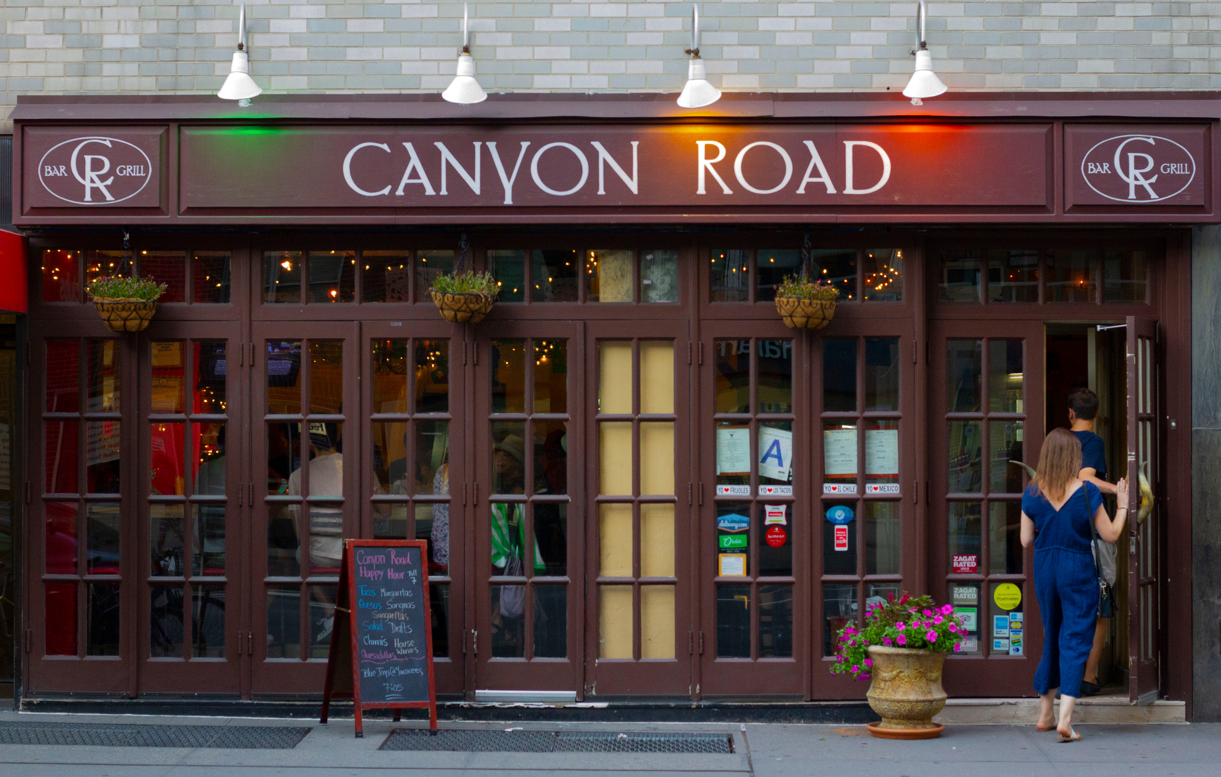Canyon Road
Upper East Side happy hour