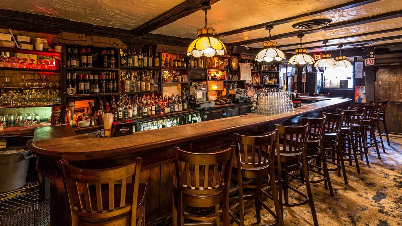 Molly's Interior
Best Irish pubs New York City
