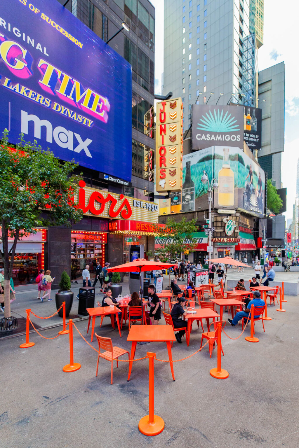 10 Kid-Friendly Restaurants in NYC (The Whole Family Can Enjoy)