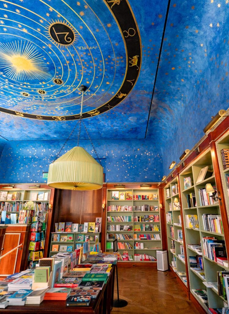 12 Charming New York City Bookstores You Can’t Help But Love
