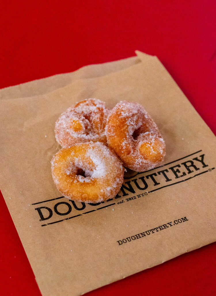 10 Amazing Apple Cider Donuts in NYC (The BEST Fall Treat)