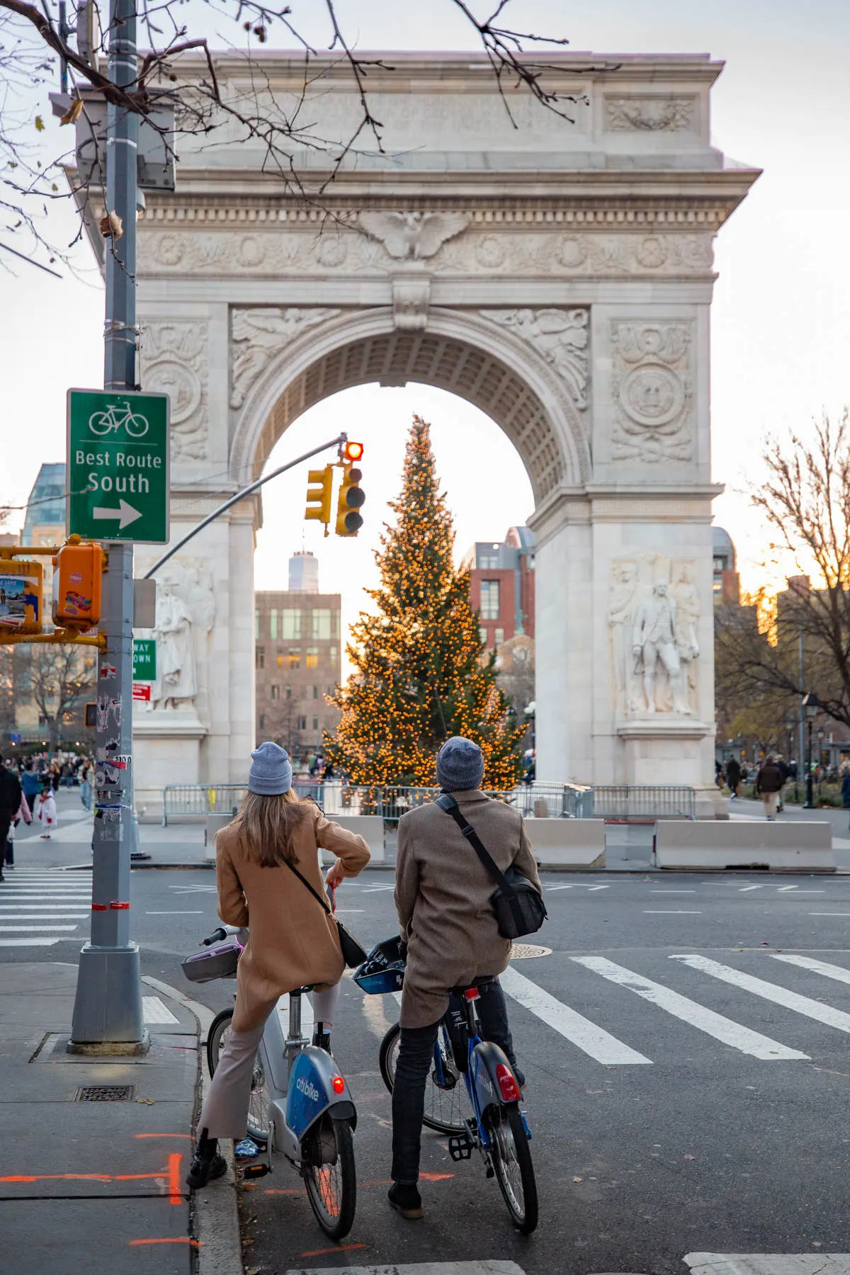 Washington Square Park Christmas Tree, Christmas Caroling in NYC in December