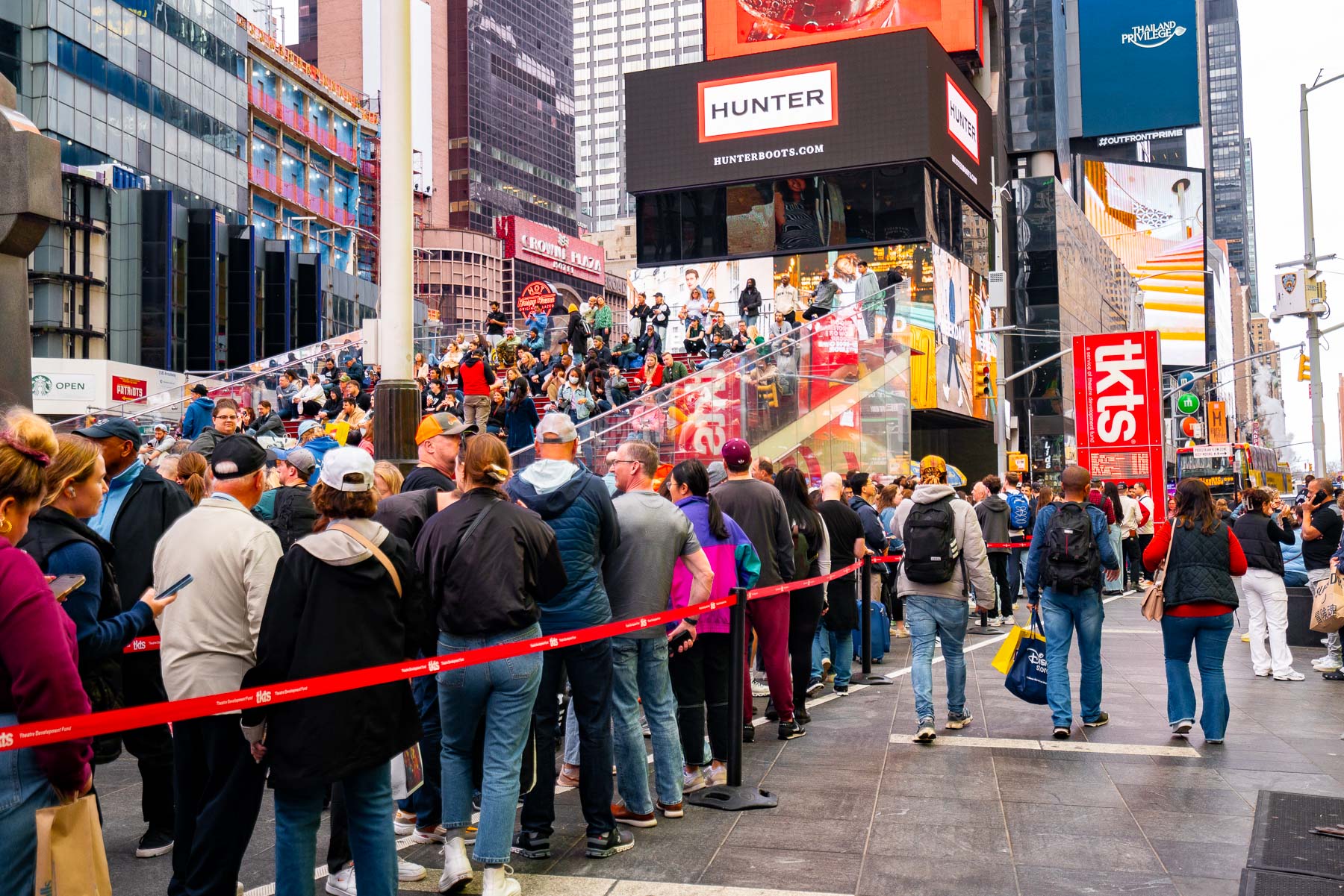Lines at the TKTS Ticket Booth in Times Square, TKTS Booth Tips & Tricks