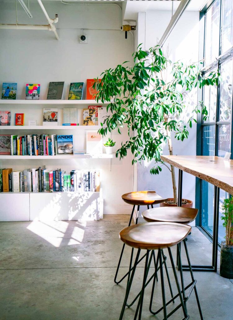 8 Charming Coffee Shops in DUMBO (Local’s Guide)